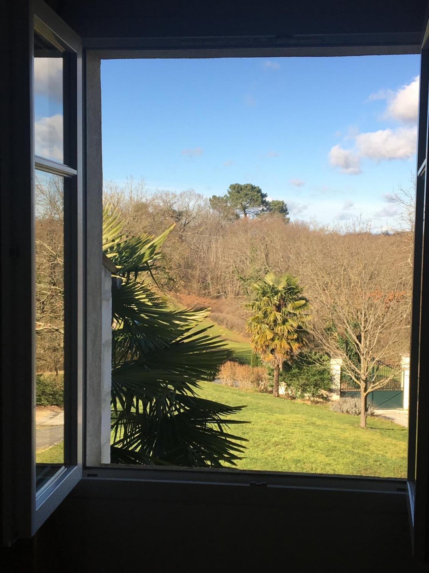 Le Logis De La Brumanderie - Saintes Fontcouverte  Номер фото
